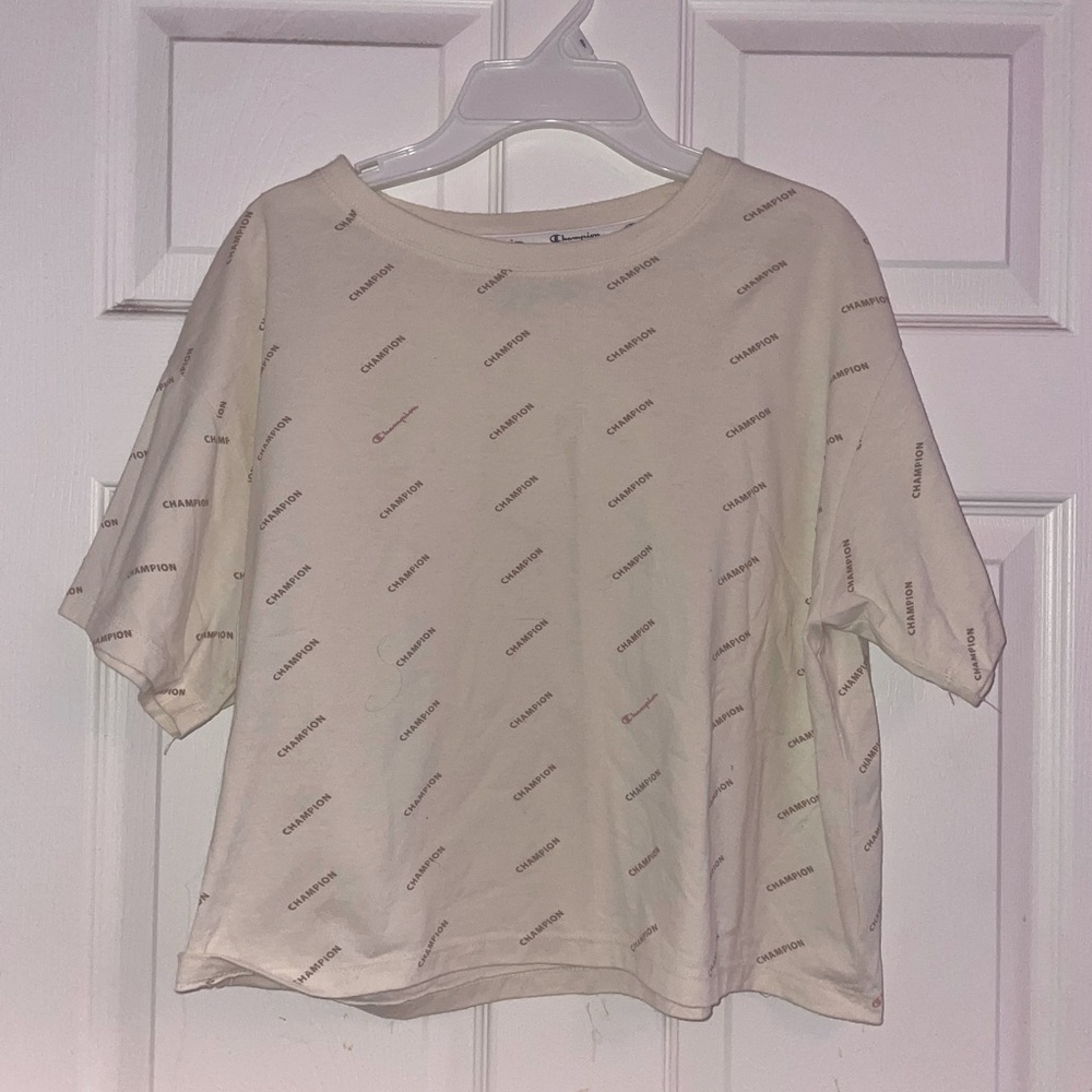 Women’s Champion Shirt | Size M |